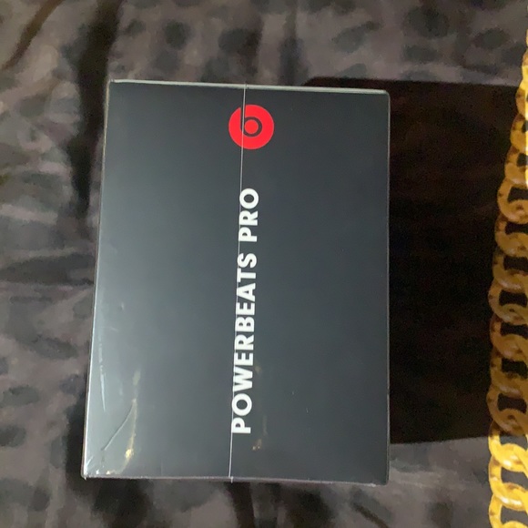 New PowerBeats Pro authentic ✨✨✨ - Picture 4 of 5